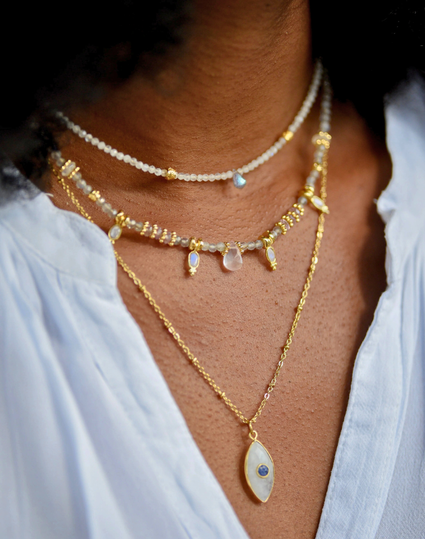 Collier ALYSTA – Labradorite, Pierre de lune, Quartz rose & Améthyste, protection & harmonie