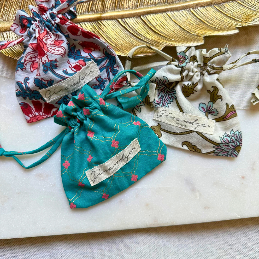 Collier KARUNA – Fluorite, Apatite & Pierre de lune, compassion & clarté