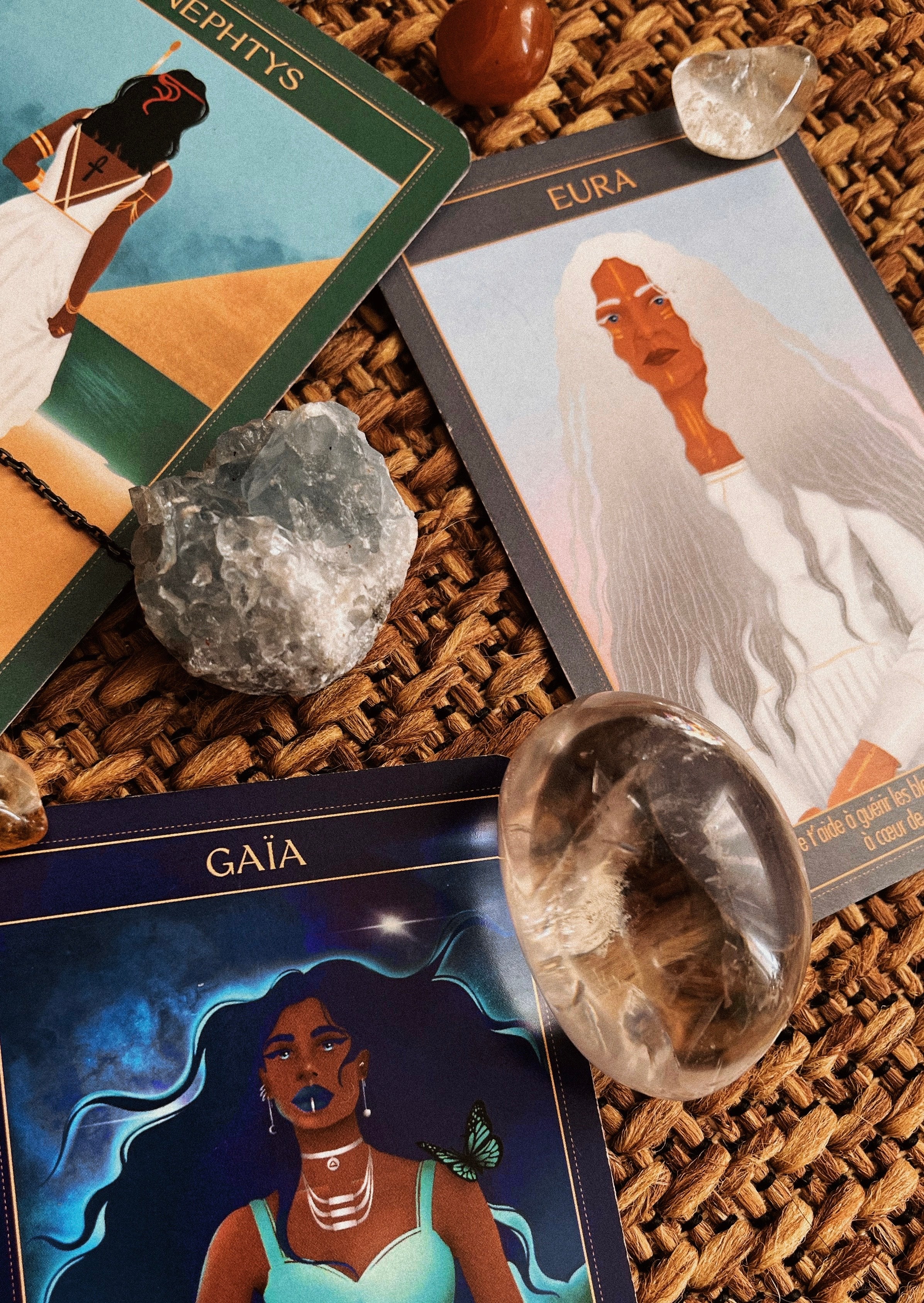 L'Oracle MOJA, Les gardiennes des sagesses ancestrales